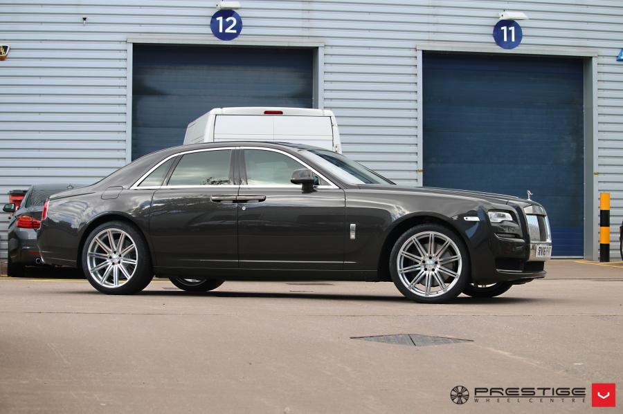  Rolls-Royce Ghost on Vossen Wheels (CV4) 2017 года  (фото 3 из 6)
